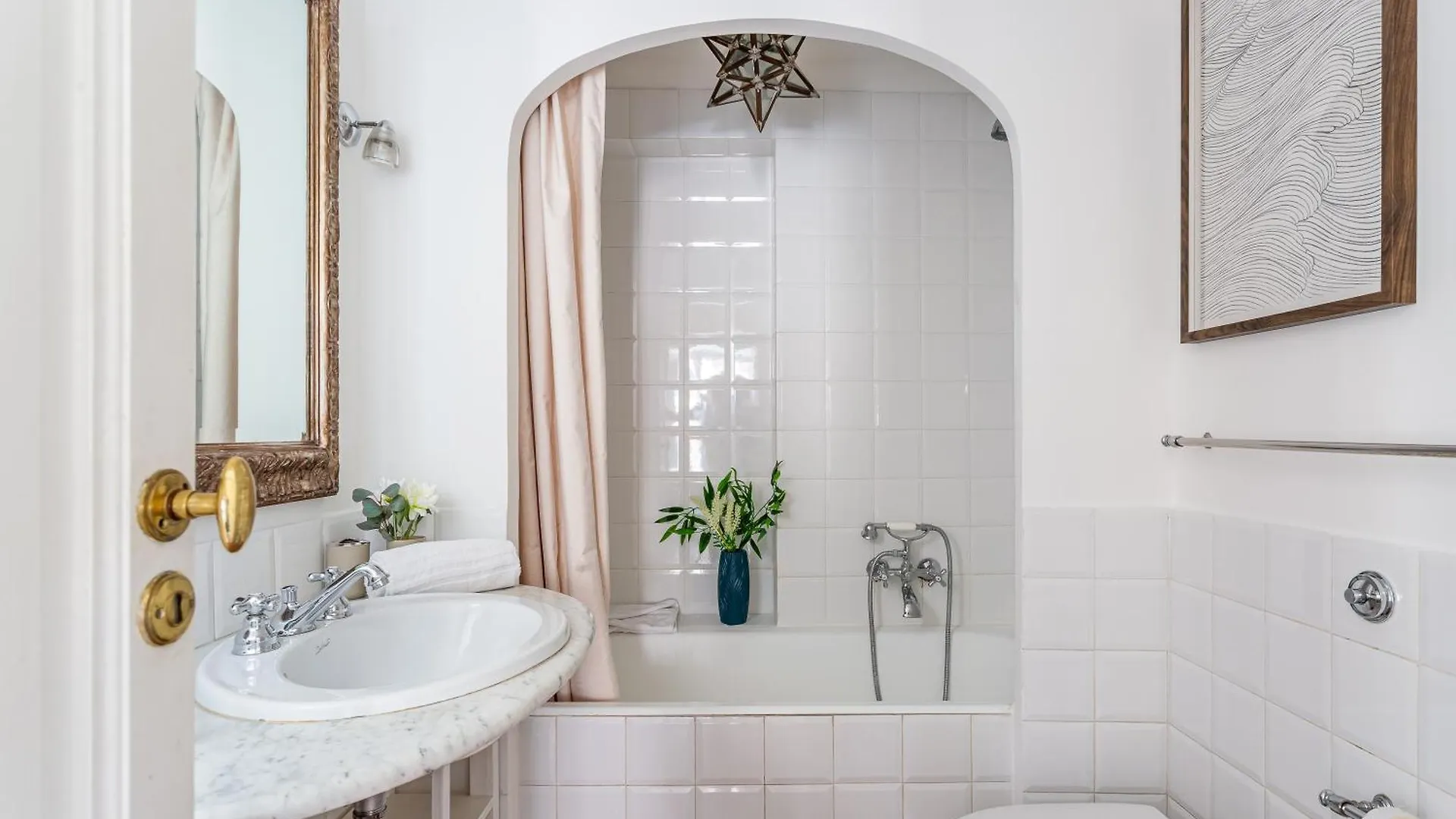 רומא Iflat Monti Life With Elegance, Comfort And Beauty 0*,